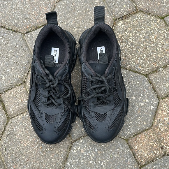 Steve Madden platform sneakers - Picture 2 of 4